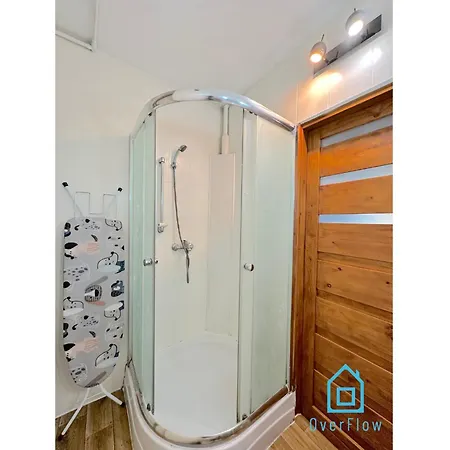 Privatunterkunft World - 10 Minutes To Old Town & Seaside