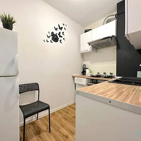 民宿 World - 10 Minutes To Old Town & Seaside *